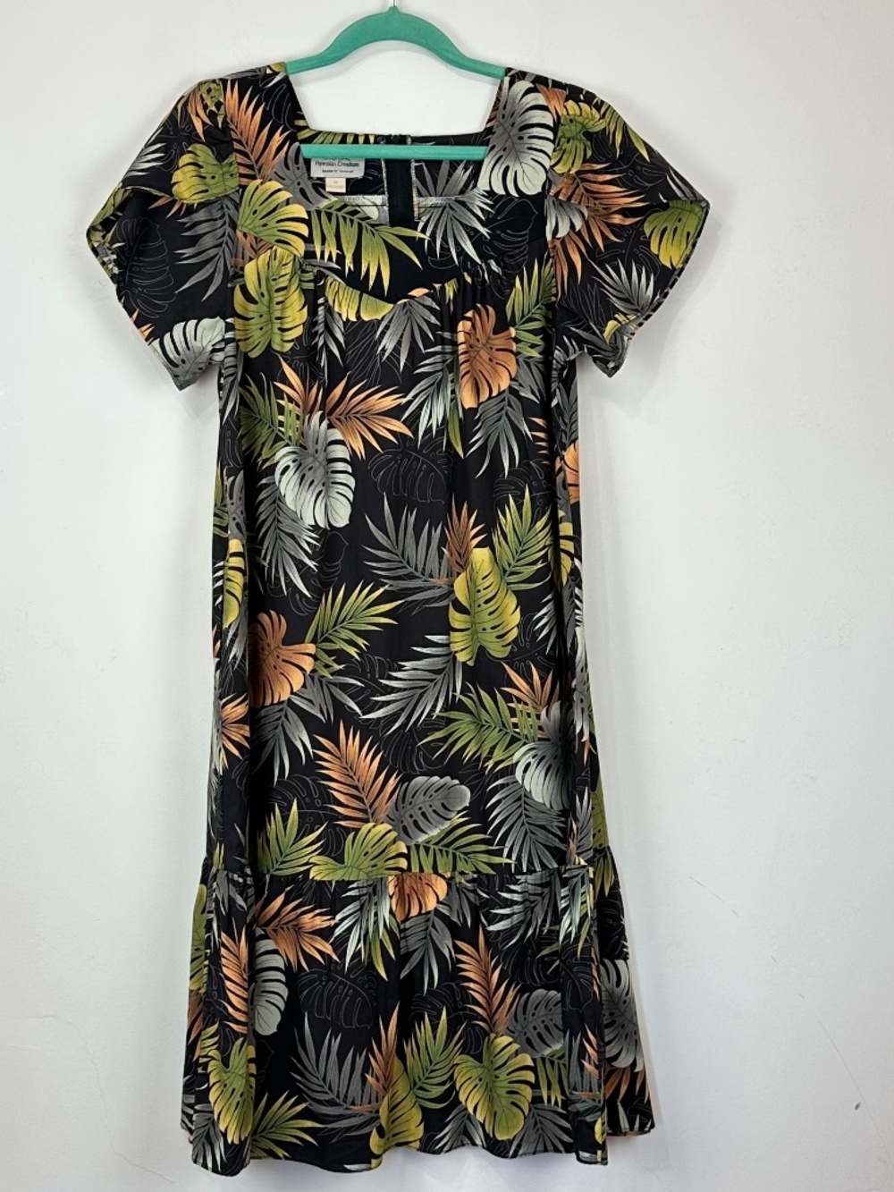 VTG Royal Hawaiian Creations Womens Mumu Leaf Puff Sleeve Ruffle Dress M Beach